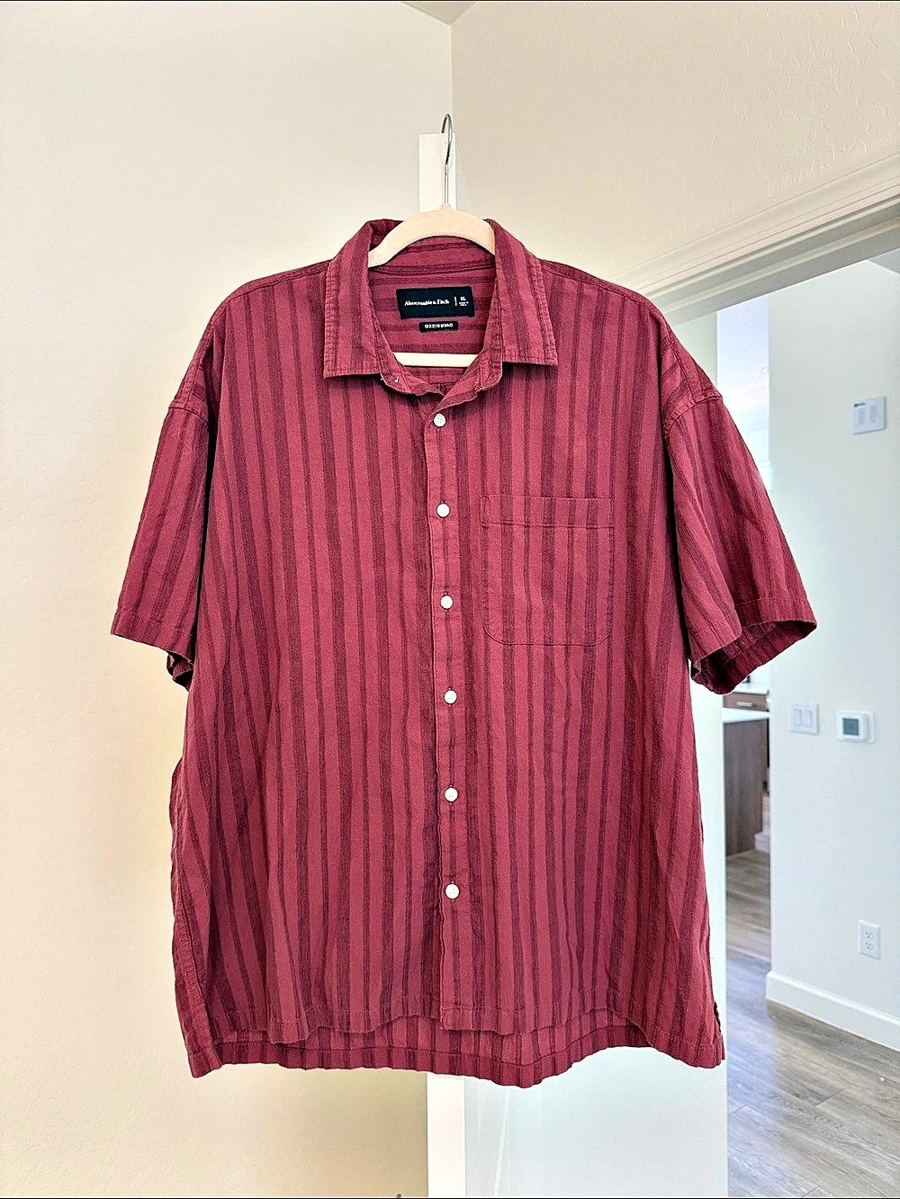 Abercrombie & Fitch Men’s Short Sleeved Collared Shirt - faded red